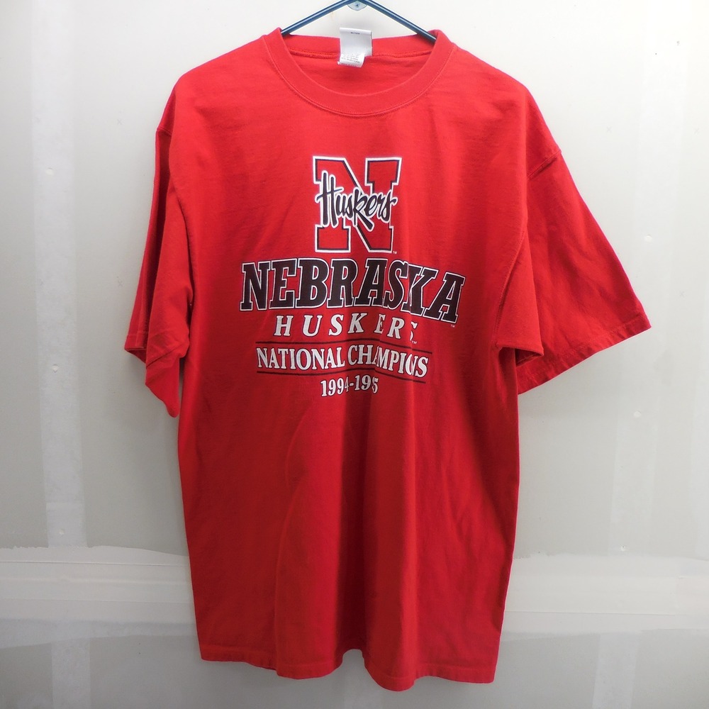 Vintage Nebraska Huskers National Champions T Shirt Galt Sand Red Mens Large USA